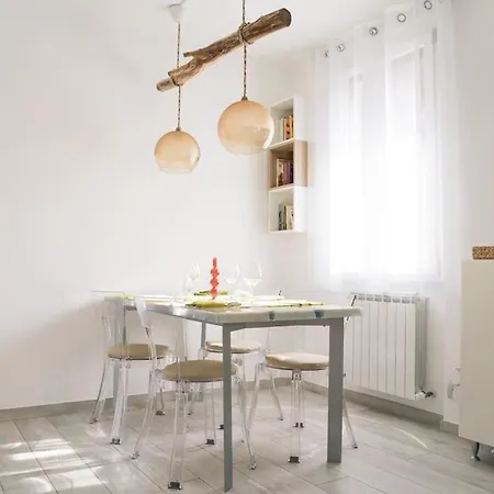 Cozy House Relax Wi-fi & Design Apartament Colle Brianza